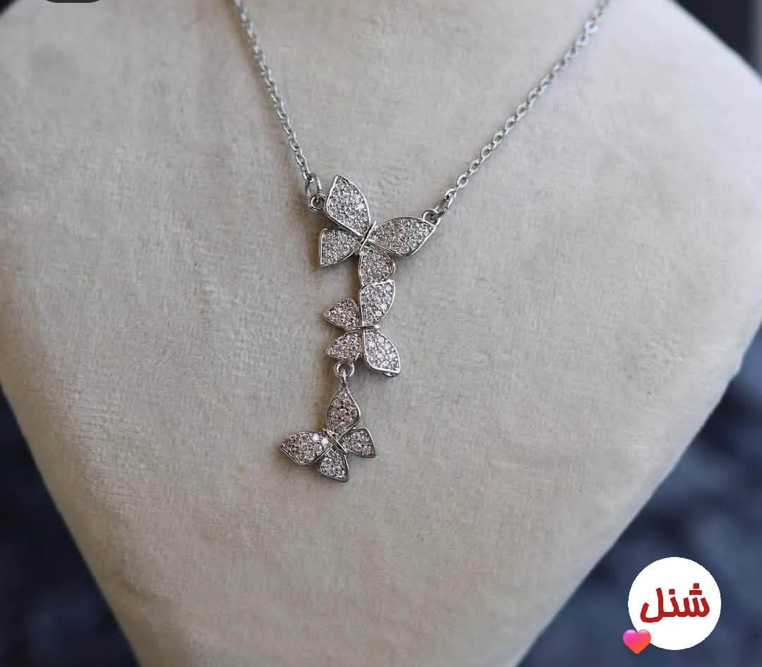 گردنبند پروانه